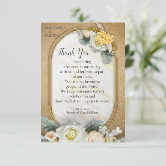 Gold Mandala Hintergrund mit White Roses RSVP Karte (Stehend Vorderseite)