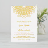 Gold Mandala Wedding Foil Einladung (Stehend vorne)