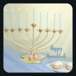Gold Menorah, Coins & Dreidels Happy Hanukkah Quadratischer Aufkleber<br><div class="desc">Mit dem Hanukkah Celebration Sticker präsentieren wir Ihnen eine harmonische Mischung aus traditionellen Elementen, die den Geist des Lichteffekts zum Leben erwecken! Der charmante Aufkleber enthält eine strahlende Menorah, glänzende Münzen, ein spielerisches Dreieck und verführerische Donuts - alles wunderbar illustriert, um Ihrer Feriensaison eine Touch von Wärme und Festlichkeit hinzuzufügen....</div>