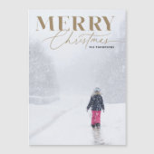 Gold Merry Script Serif Weihnachtsportrait Foto Magneteinladung (Vorderseite)