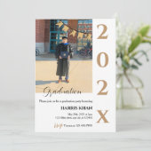 Gold Minimalistisch Graduation Party Einladung (Stehend Vorderseite)