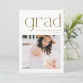 Gold Minimalistische Typografie Foto Abschluss Ankündigung (Stehend Vorderseite)