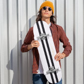 Gold Monogram Classic Schwarz-weiß Racing Stripes Skateboard