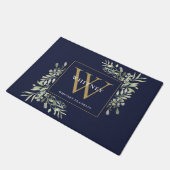 Gold Monogram Greenery Floral Navy Blue Fußmatte (Schrägansicht)