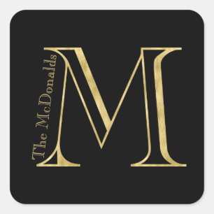 Gold Monogram M und Name auf einer beliebigen Farb Quadratischer Aufkleber