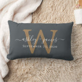 Gold Monogram Wedding Date Off Black Lendenkissen (Decke)