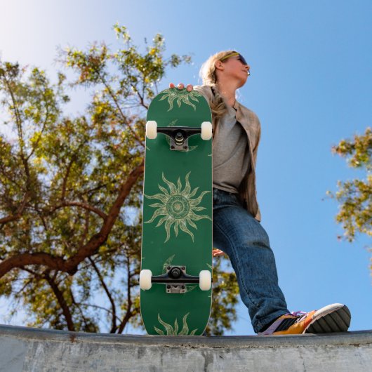 Gold Moon Sun Mandala Green Pattern Skateboard (Außenbereich 1)