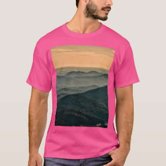 Gold Mountain View Graphic T-Shirt
