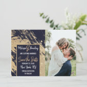 Gold Navy Blue Glitzer Pinselstriche Save the Date Einladung (Stehend Vorderseite)