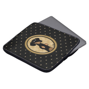Gold Oval Dackel Cartoon Portrait (schwarz & tan) Laptopschutzhülle