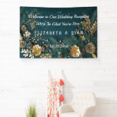 Gold Pinecones Kiefernzweige Hunter Green Willkomm Banner (InSitu)