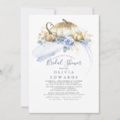 Gold Pumpkins Dusty Blue Floral Fall Brautparty Einladung (Vorderseite)