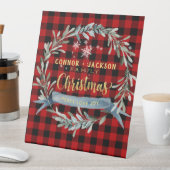 Gold & Red Buffalo Karierter Weihnachtskranz Sockelschild (In Situ)