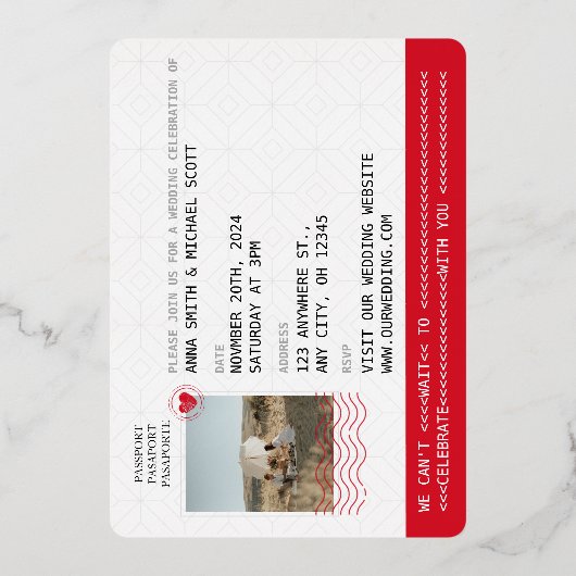 Gold & Red Passport Einzigartiges Hochzeitssemble Folieneinladung (Rückseite)
