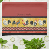 Gold Roosters Red & Tan Karo Swirl Küche Handtuch (Gefaltet)