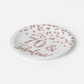 Gold Rose Confetti 70 und fabelhaft Pappteller (Schrägansicht)