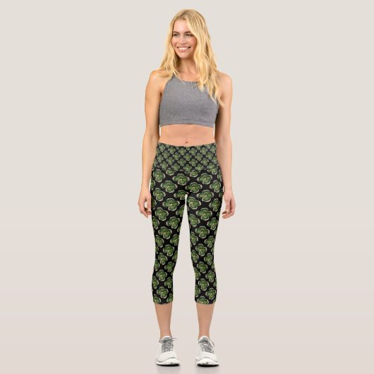 Gold Saint Patrick Kleeblatt Jewel mit Perlen Capri Leggings (Vorderseite)