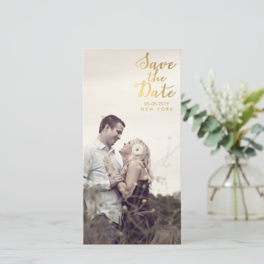 Gold Save the Date Script Overlay Foto Cards (Stehend Vorderseite)