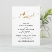 Gold Script just Married Confetti Back Einladung (Stehend Vorderseite)