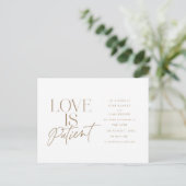 Gold Script Liebe Hochzeit verschoben Ändern Sie d Postkarte (Stehend Vorderseite)