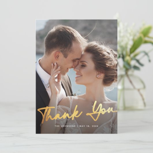 Gold Script Modernes Foto Hochzeit Dankeschön Kart Dankeskarte (Stehend Vorderseite)