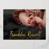 Gold SCRIPT Name Junge Geburtsankündigung Folieneinladung (Vorderseite)