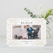 Gold Scroll Holiday Foto Card Feiertagskarte (Stehend Vorderseite)