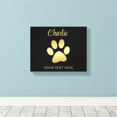 Gold Shiny Dog Paw auf schwarzem Hintergrund Leinwanddruck (Insitu (Holzboden))