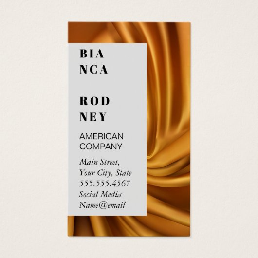 Gold Silk Fabric Bunched Up (Vorderseite)