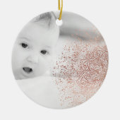 Gold Snowflake Overlay Weihnachten Keramik Ornament (Vorne)