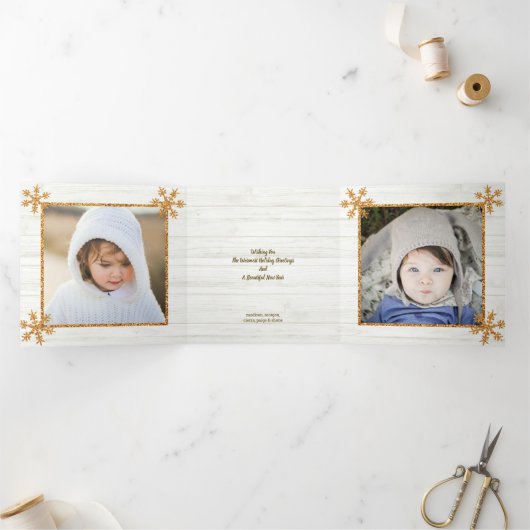 Gold Snowflake Rustikale Weihnachten 4 Foto Dreifach Gefaltete Urlaubskarte (Innenseite)