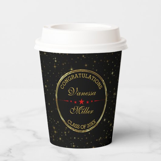 Gold-Spargel über schwarzem Hintergrund - Abschlüs Pappbecher (Rückseite)