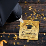 Gold Sparkle Abschluss Chic Personalisiert Graduat Schlüsselanhänger<br><div class="desc">Elegante Imitate Gold funkeln Abschluss Schlüsselanhänger für einen High School oder Uni-Absolvent mit Ihrem eigenen Seniorennamen und Klasse in der Mitte. Personalisieren Sie dieses schöne Geschenk an Ihre Freunde zu senden.</div>