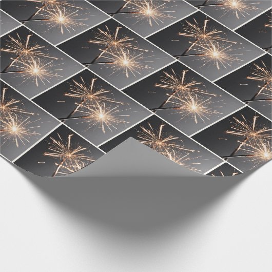 Gold-Sparkler auf Grau Geschenkpapier (Ecke)