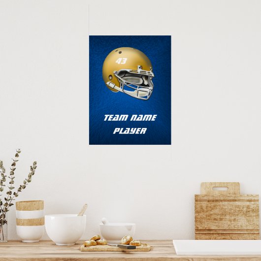 Gold Tone Football Helm auf blauem Hintergrund Poster (Küche)