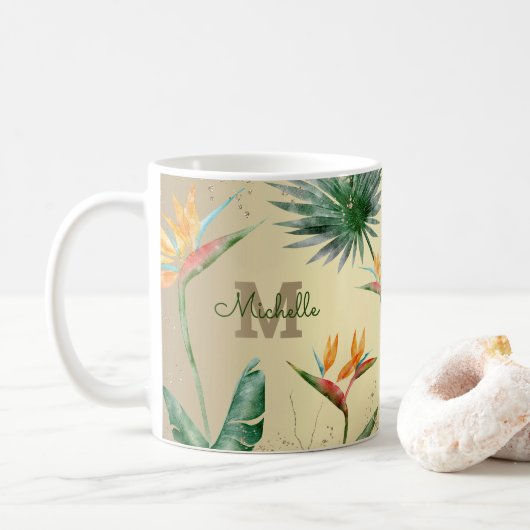 Gold Tropical Palm Foliage Floral Monogram Script Kaffeetasse (Mit Donut)