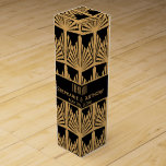 Gold und Black Art Deco Muster Hochzeit Vielen Dan Wein-Geschenkverpackung<br><div class="desc">Deko Retromuster Gold gelbe und schwarze Kunst Hochzeit danke Wein Geschenkbox. Stil der 20er Jahre.</div>