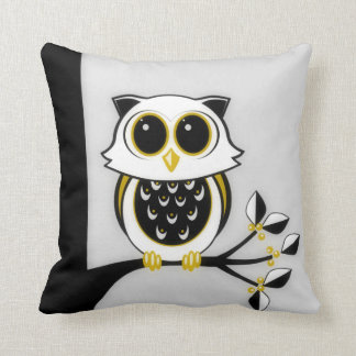 Gold und Black Line Art Owl, Blätter und Berries Kissen