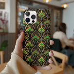 Gold und grüne Art-Deco-Muster auf schwarz Case-Mate iPhone 14 Pro Hülle<br><div class="desc">Gold und grünes Art Deco Muster auf schwarzem Hintergrund.</div>