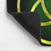 Gold und grüne Triquetra Mousepad (Ecke)