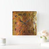 Gold- und Messingtextur mit einem Krinkfleck Quadratische Wanduhr (Zuhause)