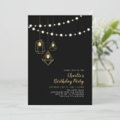 Gold und Schwarz | Modern String Lights Birthday P Einladung (Stehend Vorderseite)