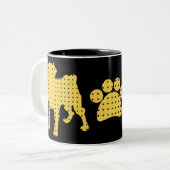Gold und schwarze Mops-und Tatzen-Tassen Zweifarbige Tasse (Vorderseite Links)