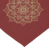 Gold und Silber Mandala auf dunkelrot Kurzer Tischläufer (Ecke)