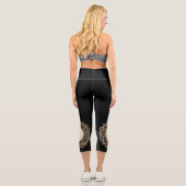 Gold- und Silber-Mandala Capri Leggings (Rückseite)
