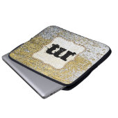 Gold und Silver Grunge Monogram 15" Laptop Case (Vorne Knopf)