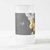 Gold und weiße Schmetterlinge Mattglas Bierglas (Mittel)