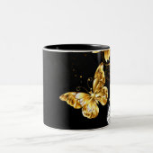 Gold und weiße Schmetterlinge Zweifarbige Tasse (Mittel)