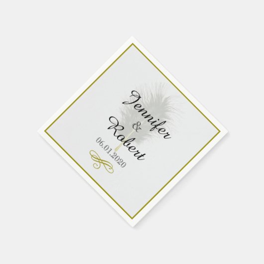 Gold und White Marabou Feather Wedding Napkin Serviette (Ecke)