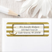 Gold und White Nautical Themed Anchor (Insitu)